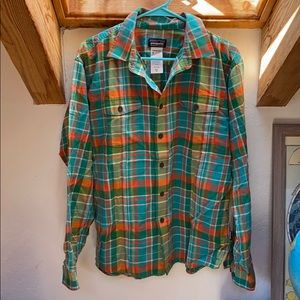 • Patagonia • men’s button up